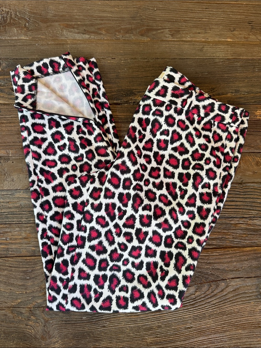 Michael Kors mid rise pink black leopard print stretch tapered pants NWOT size 8 - Picture 5 of 9